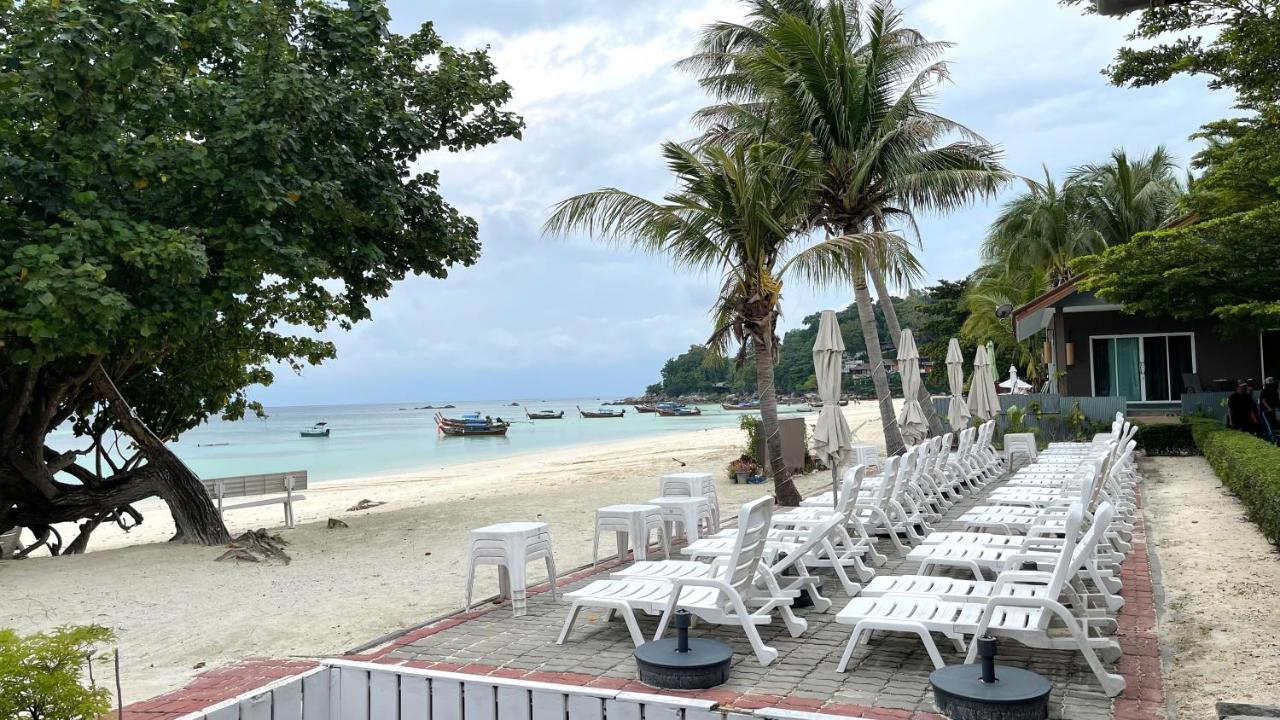 Bella Vista Beach Resort Koh Lipe Exterior photo